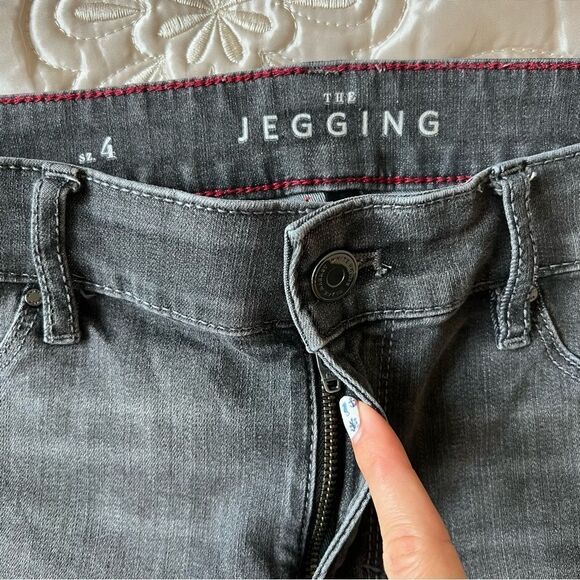 White House Black Market Black The Jegging Jeans in Gray Size 4 - Picture 9 of 9